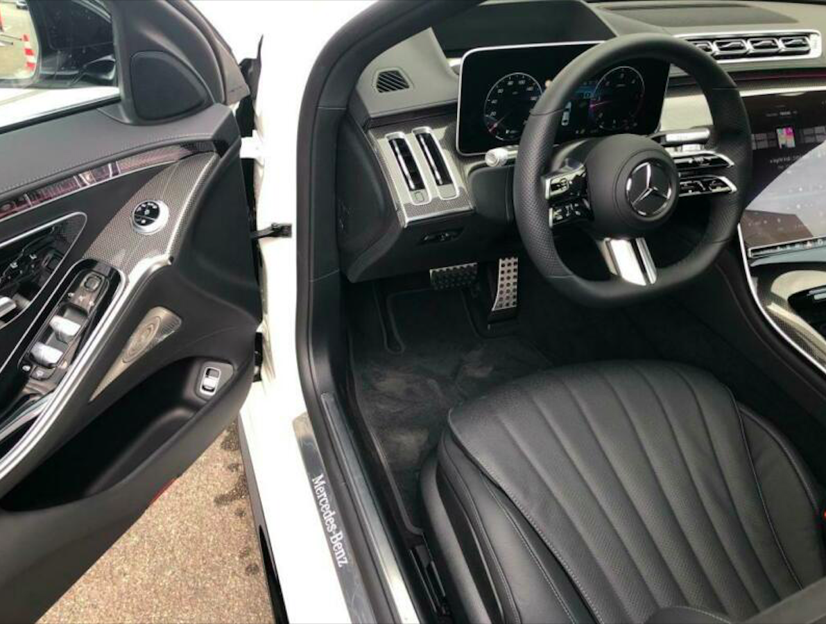 Mercedes S 400d 4matic AMG | auto skladem | krásná luxusní limuzína | nafta 330 koní | perfektní výbava | super cena | předváděcí německé auto | nákup online | online prodej | autoibuy.com